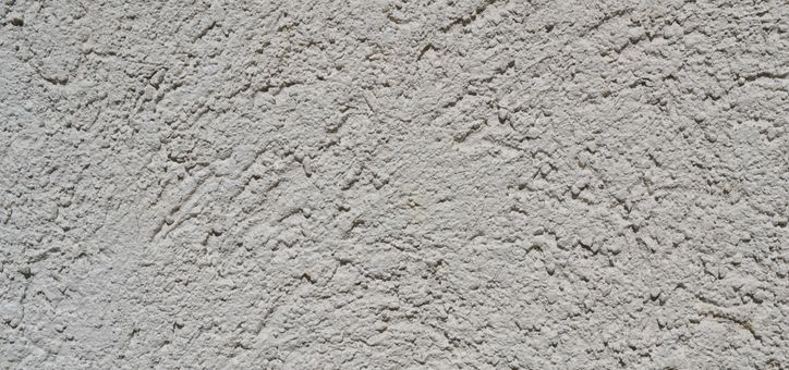 Stucco wall crack repair